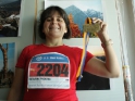 Katka s medailou z polmaratónu v Košiciach